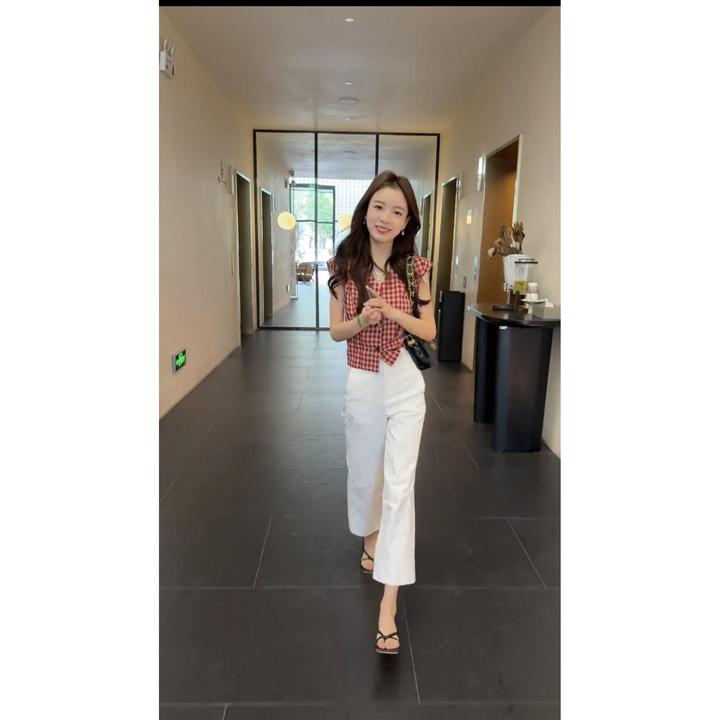 夏季新款无袖衬衫女设计感洋气百搭格子背心休闲裤两件套减龄套装