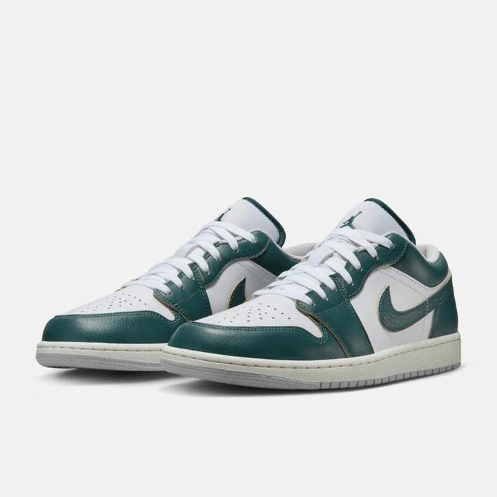 耐克男休闲板鞋AIR JORDAN 1 LOW SE 低帮运动篮球鞋FQ7687-300