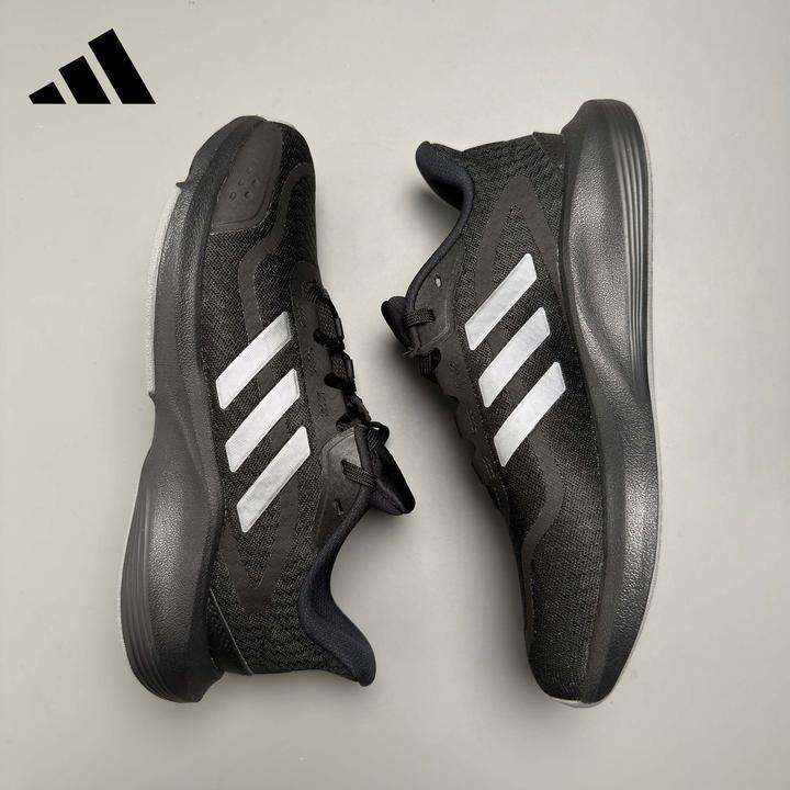 adidas/阿迪达斯跑鞋男女款流光风透气运动百搭轻便跑步鞋 JH5150