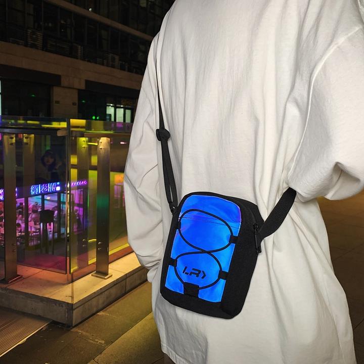 间反斜款潮牌流个背韩版穿潮酷迷背拍