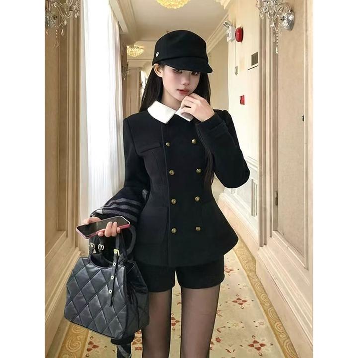 画解WAHJU秋冬季黑色收腰显瘦设计翻领拼接毛呢外套短裤子套装女