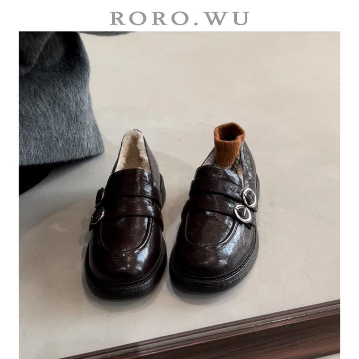 娆娆吴·羊皮复古舒适皮带扣加绒保暖乐福鞋秋冬新款深口单鞋女E69