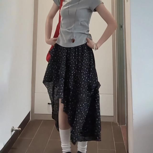 大码胖mm法式不规则荷叶边半身裙女夏季新款复古开叉碎花A字裙子