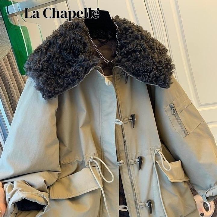 拉夏贝尔高级感工装风牛角扣拼接设计毛茸茸翻领夹棉厚大衣冬新款