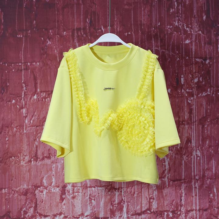 【韩哥女装】设计师高定面料欧货小众鹅黃色立体盘花T恤7570A