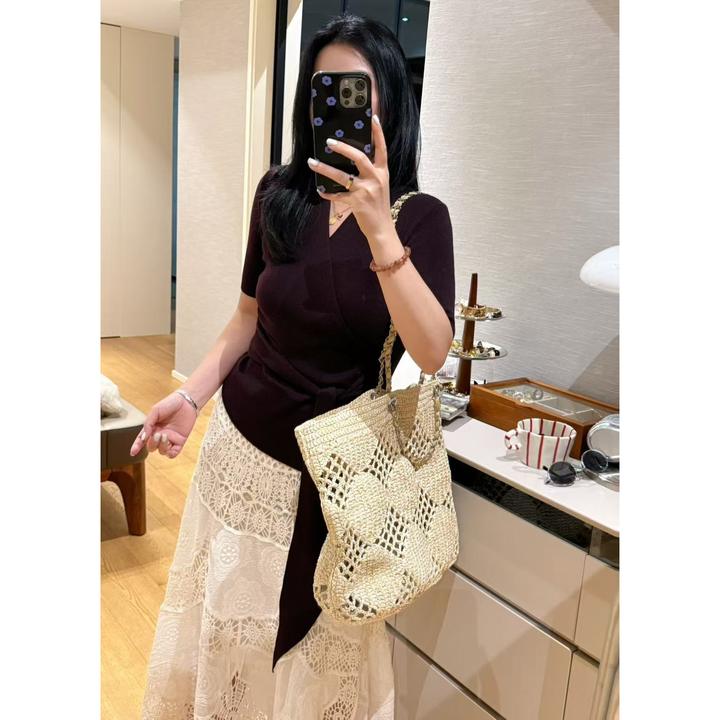 SP 简约气质V领绑带软细针织上衣打底 显瘦上衣