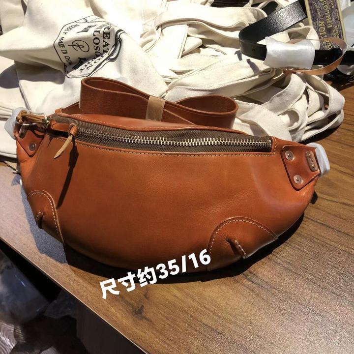 胸包腰包中拉链欧美复古男可调节防水三层款锁扣褶皱