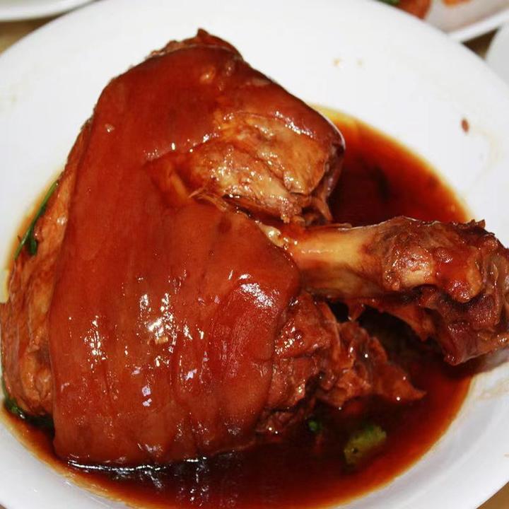 整只猪肘子熟食五香味酱卤蹄髈下酒菜无骨麻辣肘子肉大肘子