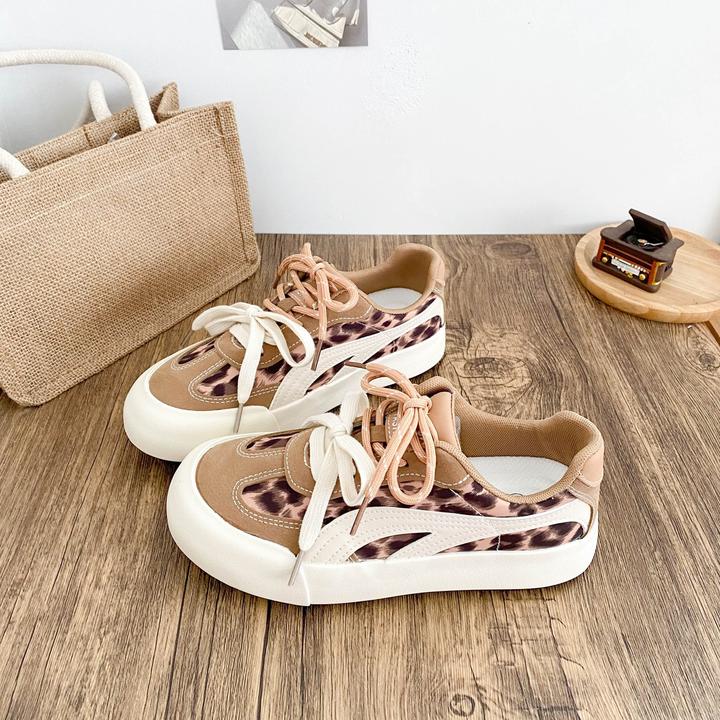 经典女款豹纹低帮板鞋2025秋新款原创小众平底舒适潮鞋百搭休闲鞋