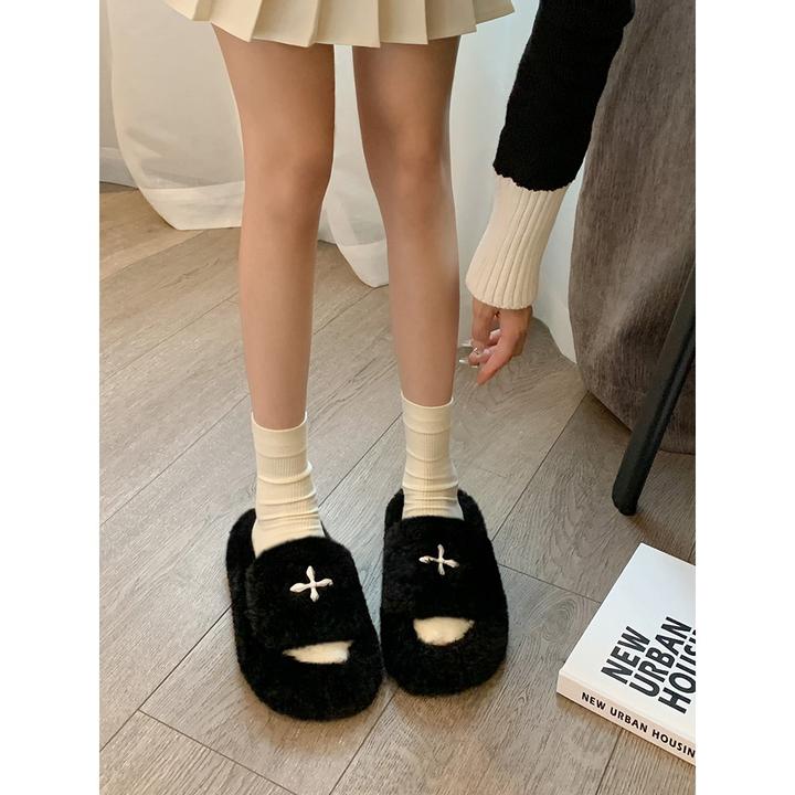 毛毛拖鞋女外穿2025秋冬新款韩版ins潮鞋毛茸茸刺绣居家厚底拖鞋