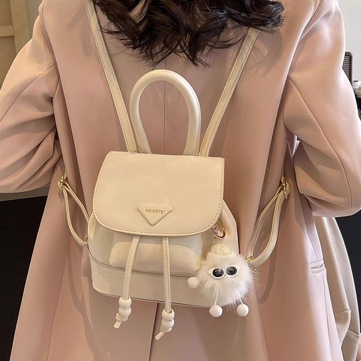 双肩包女生2025新款时尚设计感小众迷你小型轻便白色可爱逛街背包