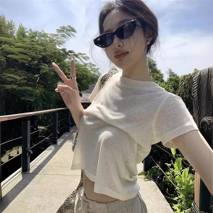 白色简约圆领短袖T恤女夏季新款修身显瘦基础打底衫气质上衣运动