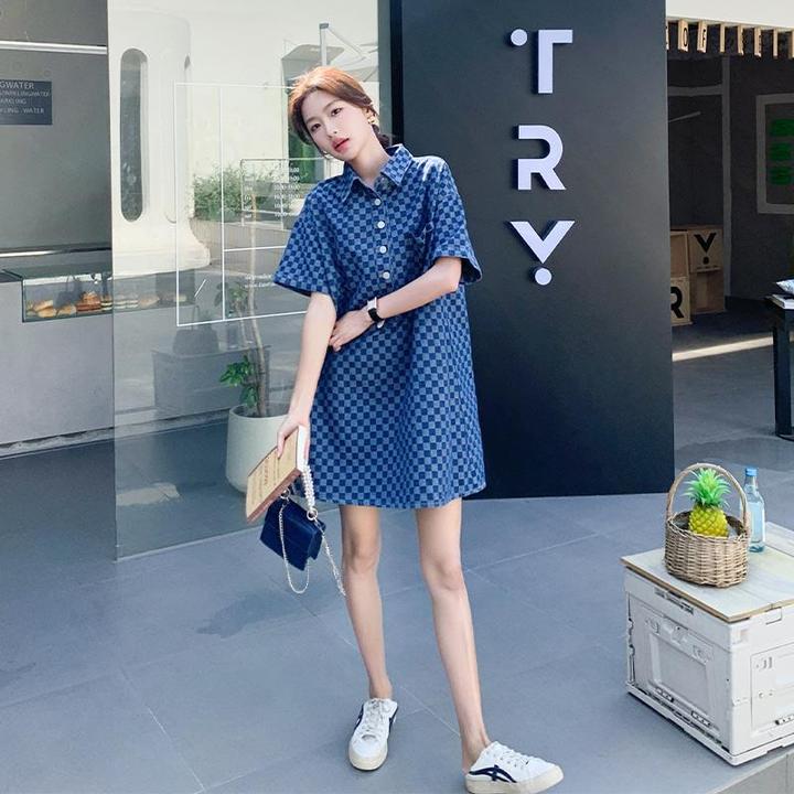 棋盘格polo领牛仔裙女中长款2025夏新款宽松洋气小个子t恤连衣裙