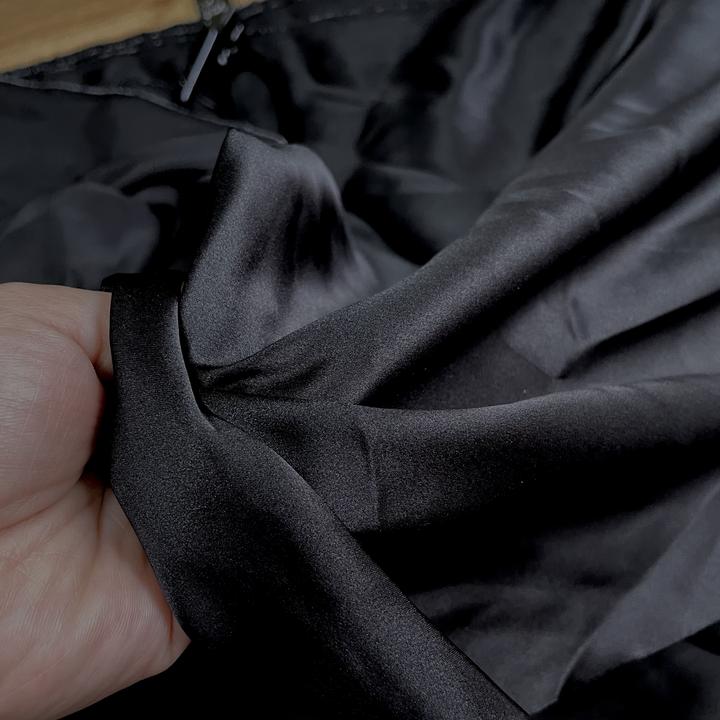 大刀口布料100%桑蚕丝真丝缎19姆米厚柔软顺滑纯真丝绸缎面料黑色