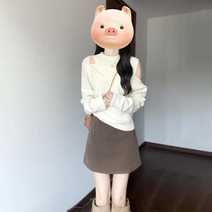 慵懒风早秋穿搭2025新款针织衫初秋设计感毛衣长袖露肩假两件上衣