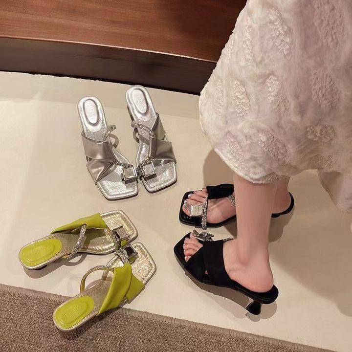 2025年夏季新中式宝石新款高级感百搭舒适时尚设计款爆款凉鞋外穿