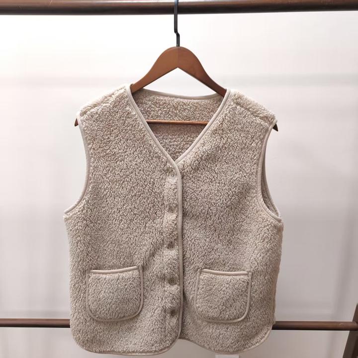 天竺良品【活动中】暖糯羊羔绒时尚保暖秋冬马甲上衣JYFZ0006