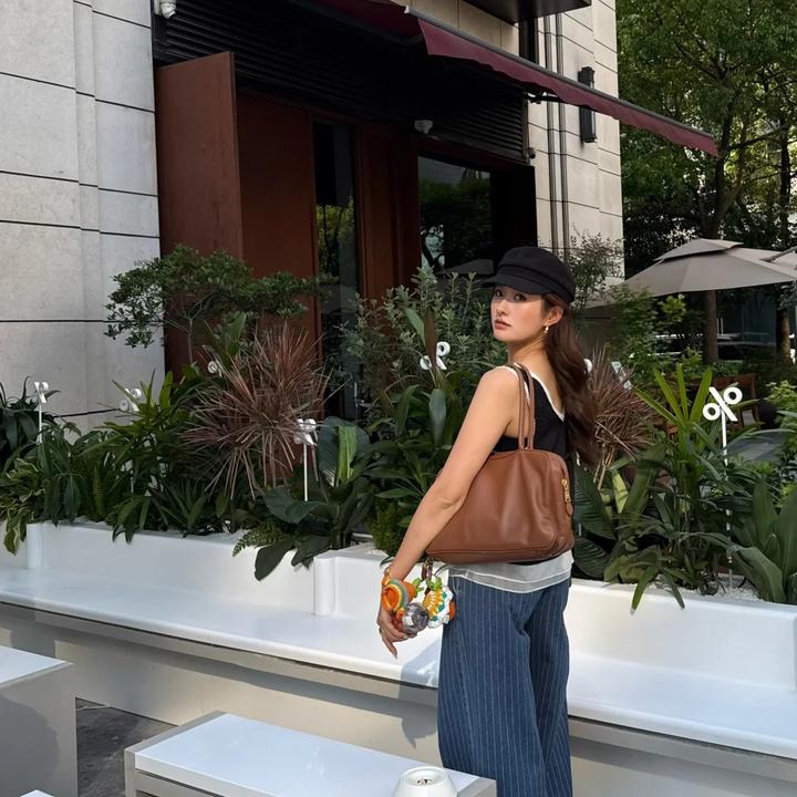 法式时尚气质性感V领修身背心上衣女搭配百搭宽松条纹阔腿裤套装