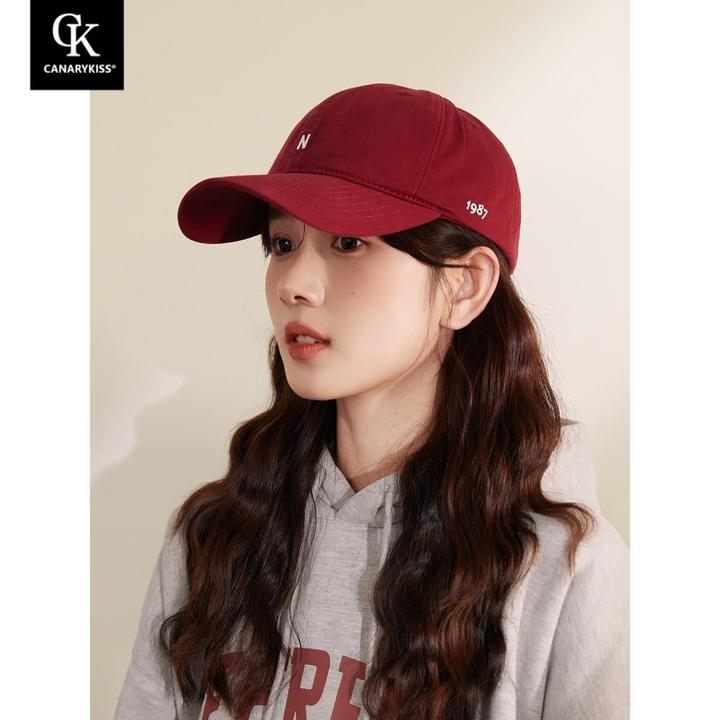 Canary Kiss韩系简约刺绣棒球帽女四季软顶遮阳帽子酒红色鸭舌帽