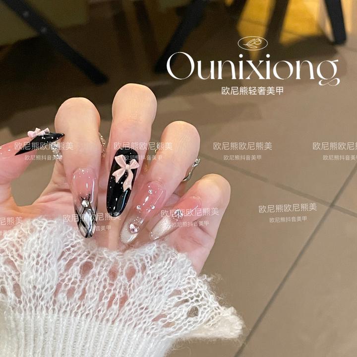纯手工穿戴甲冰透粉润感猫眼搭配小珍珠碎钻法式甜酷美甲