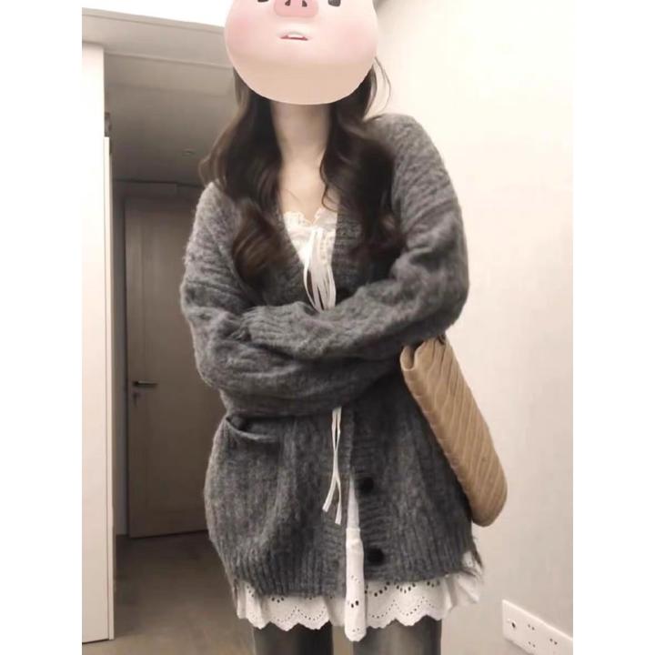 慵懒老钱风灰色浣熊绒秋冬软糯中长款麻花针织上衣毛衣开衫外套女