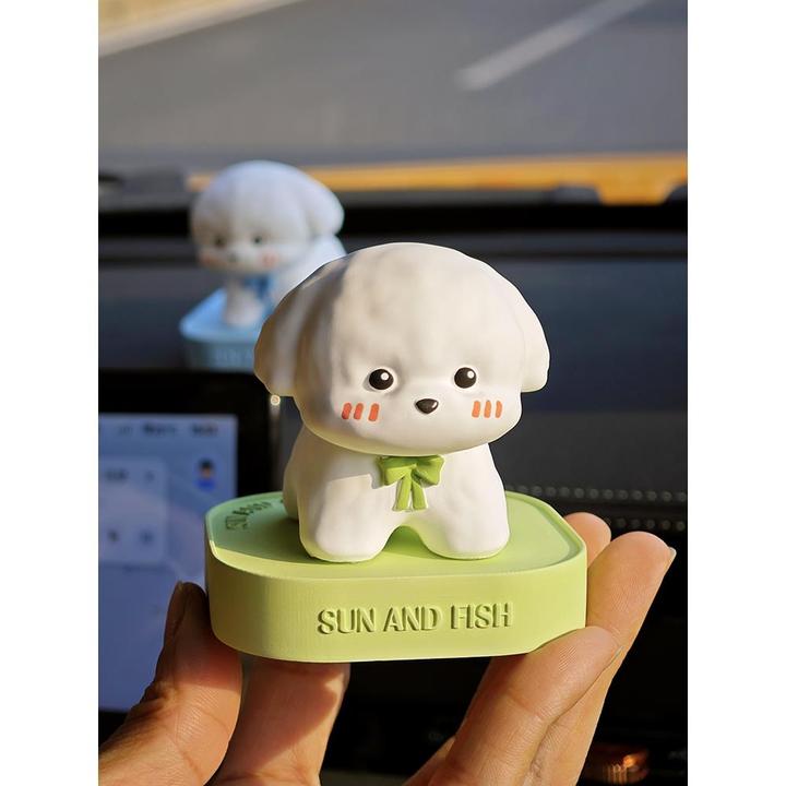 车载香薰香水可爱小狗高级车内扩香石摆件汽车中控台装饰礼物