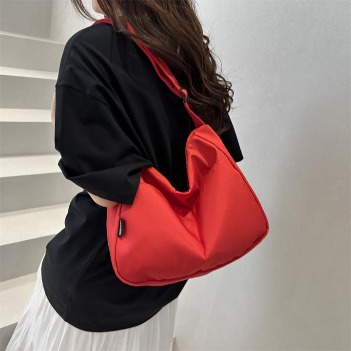 单肩包女士潮大容量斜挎包百搭时尚新款邮差包纯色韩版日系托特包