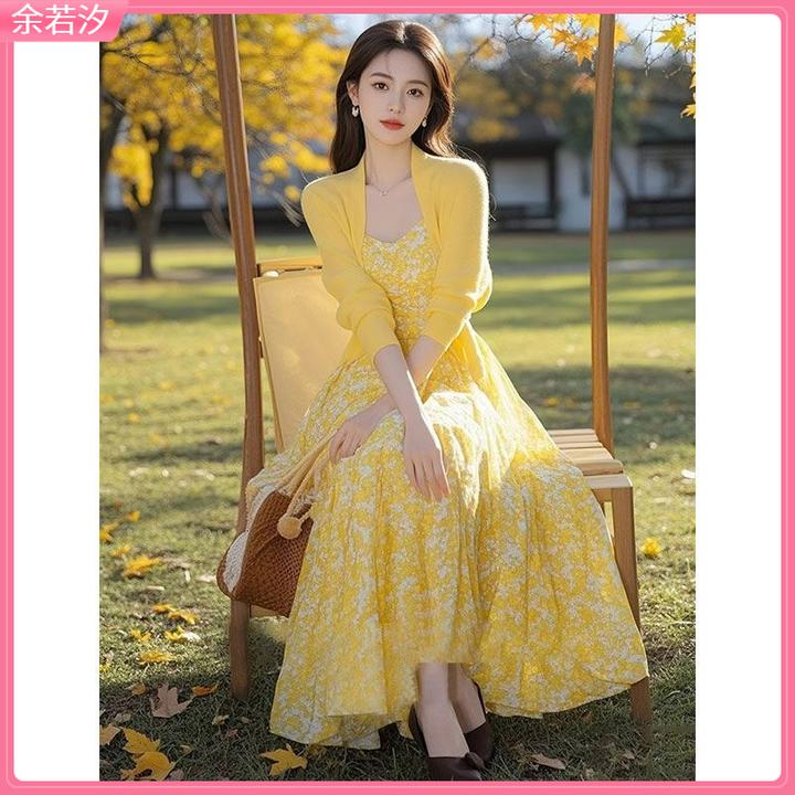 1早春穿搭一整套高级感女装独特漂亮温柔气质轻熟奶黄色碎花裙套l