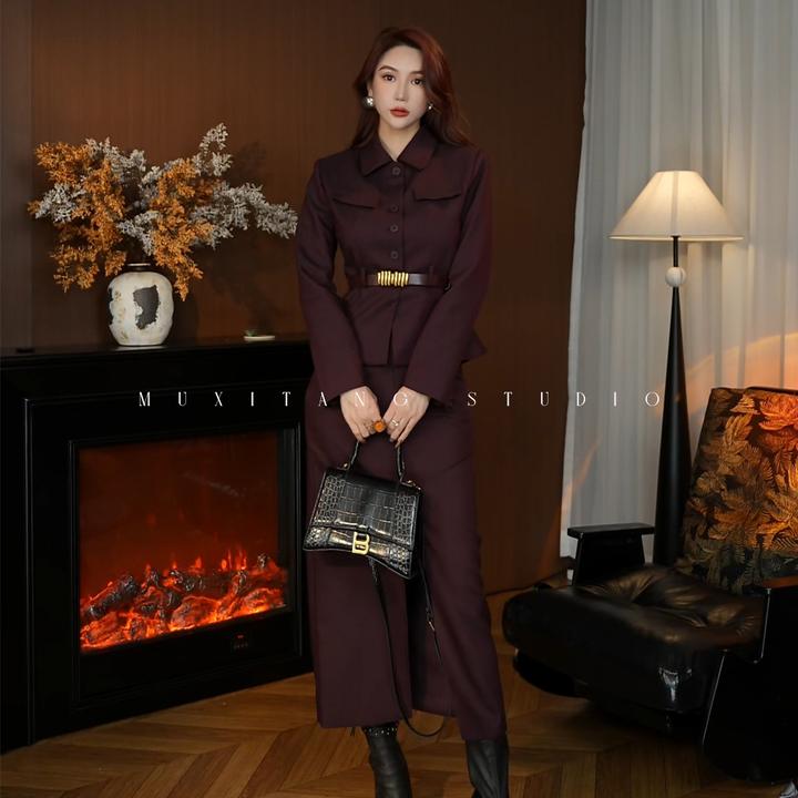 「红酒微香」气质款轻职风时尚套装收腰西装两件套