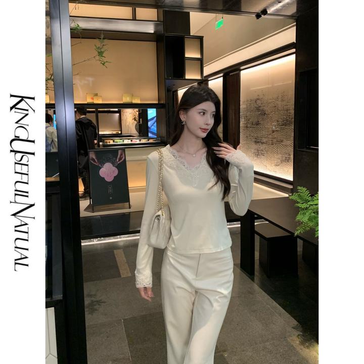 KUN【优雅公式】精致记忆点 亮片蕾丝收腰显瘦秋冬加厚杏色打底上衣