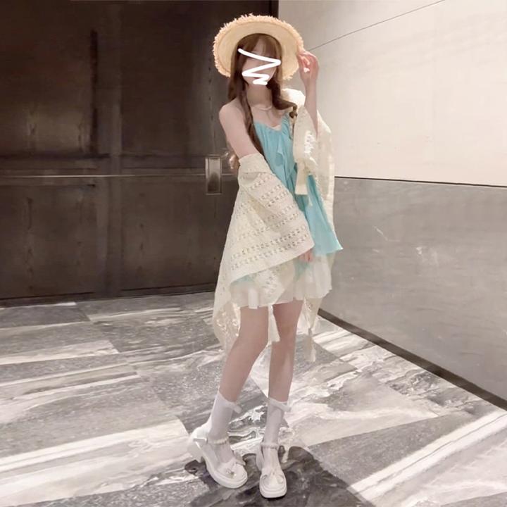 2025新款海边度假穿搭一整套v领吊带连衣裙子女夏季法式套装短裙