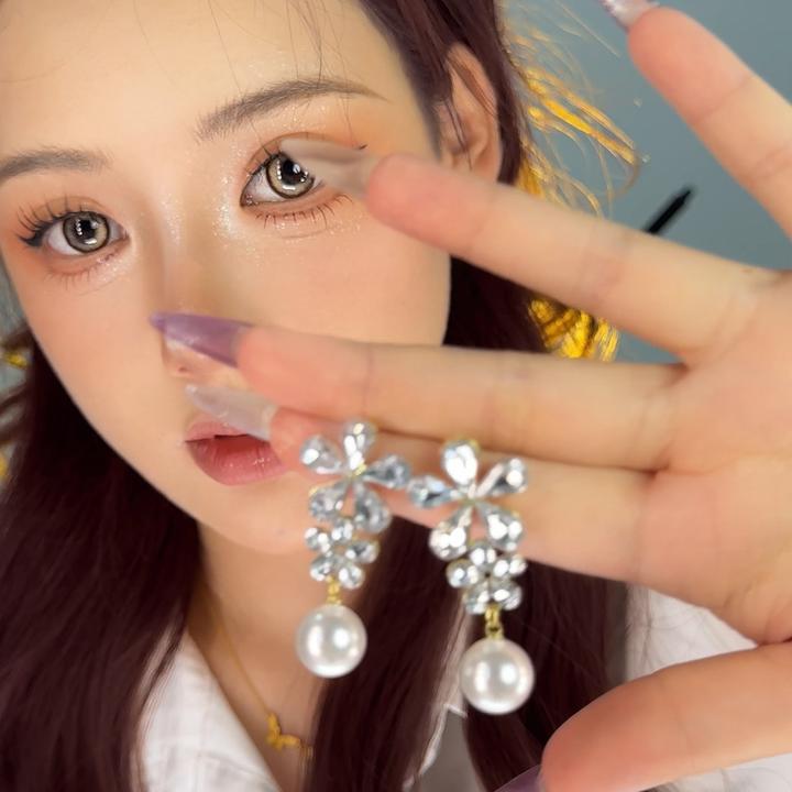 合金耳饰 简约绝美法式花朵珠珠耳环女小众设计感气质百搭时尚