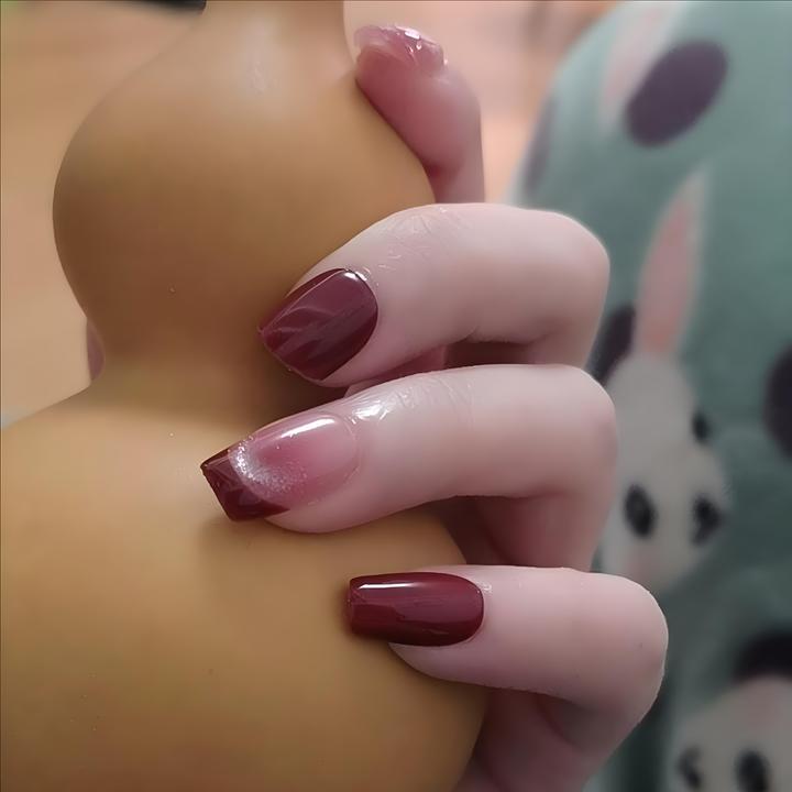 纯手工复古红色美甲安可拉红手绘晕染新娘结婚千金显白穿戴甲短款