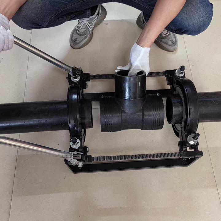 新款PE电熔管件推进器套筒辅助神器省时省力夹具管道PE管拉紧器