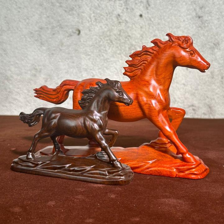 创意动物骏马工艺品雕刻摆设酒柜桌面玄关电视柜书房大号黑檀木雕