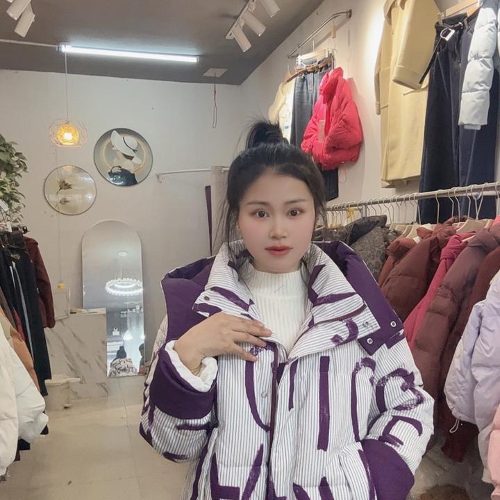 2025字母潮流休闲常规版羽绒外套