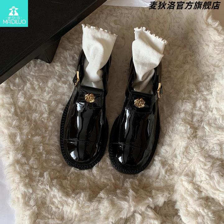 真皮山茶花扣带玛丽珍小皮鞋女2025春秋新款气质复古粗跟英伦单鞋