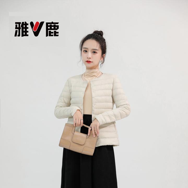 雅鹿排骨羽绒服2025新款时尚羽绒服女内胆短款内搭90绒可变领轻便
