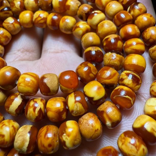 西亚回流妖孽花蜜蜡念珠