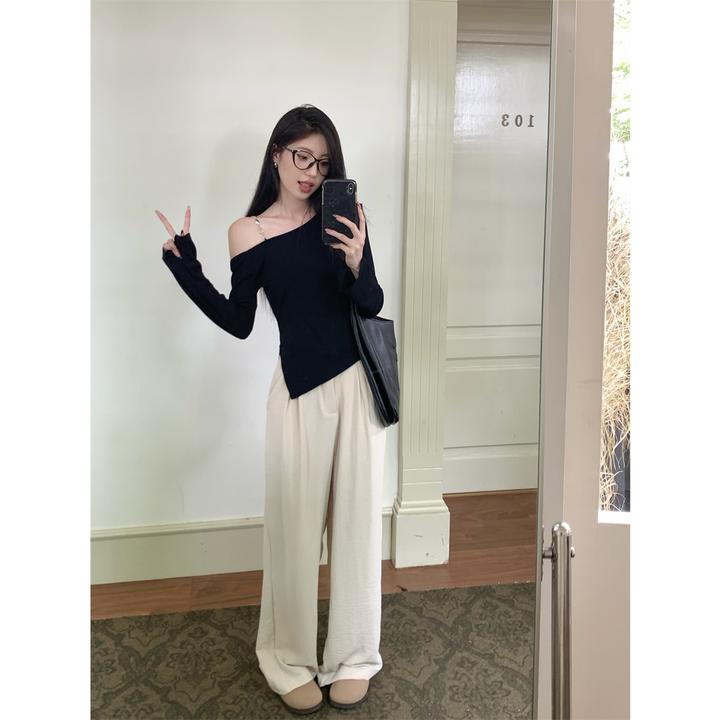 韩系设计感斜露肩不规则长袖修身T恤女早秋新款显瘦链条开叉上衣