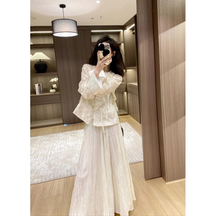 新中式2025年春季国风小洋装名媛高端白色盘扣上衣半身裙两件套女