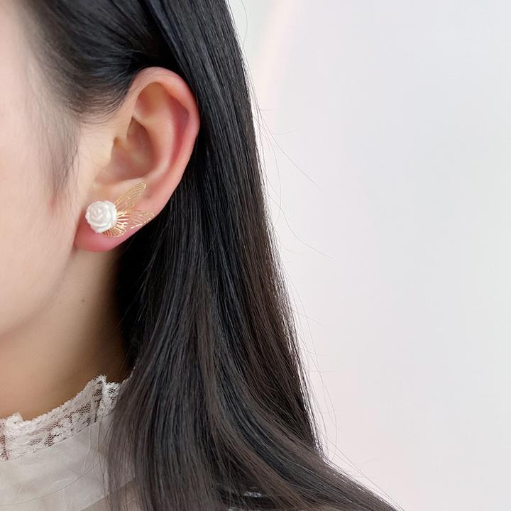 铜合金锆石耳饰 温柔羽翼 复古温柔珠光花朵蝴蝶耳钉 小众设计感