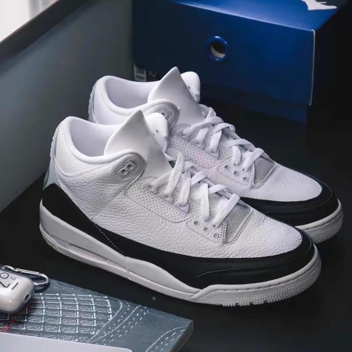 【香港专柜&CUFK】AJ3藤原浩闪电气垫中帮减震耐磨休闲运动复古篮