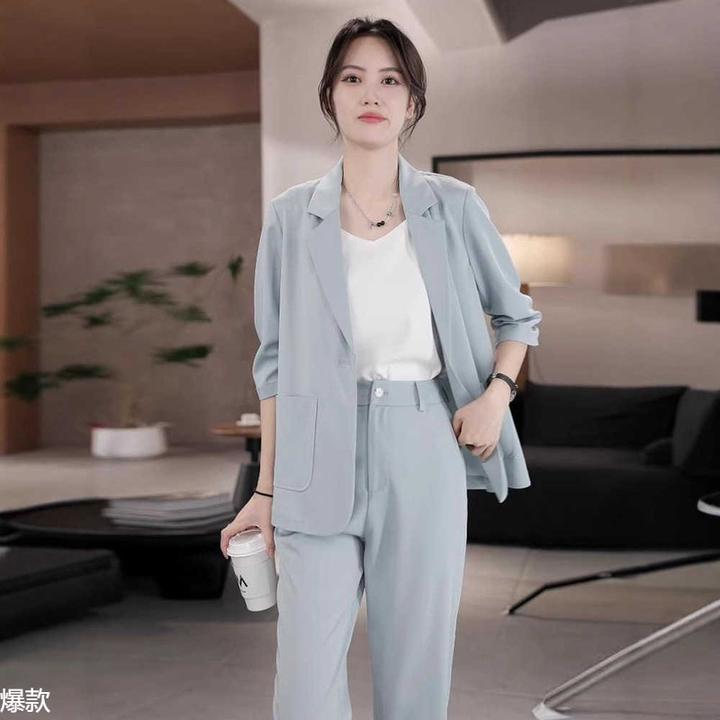 大码女装夏季薄款小西装套装2025新款职业装休闲九分小脚裤两件套