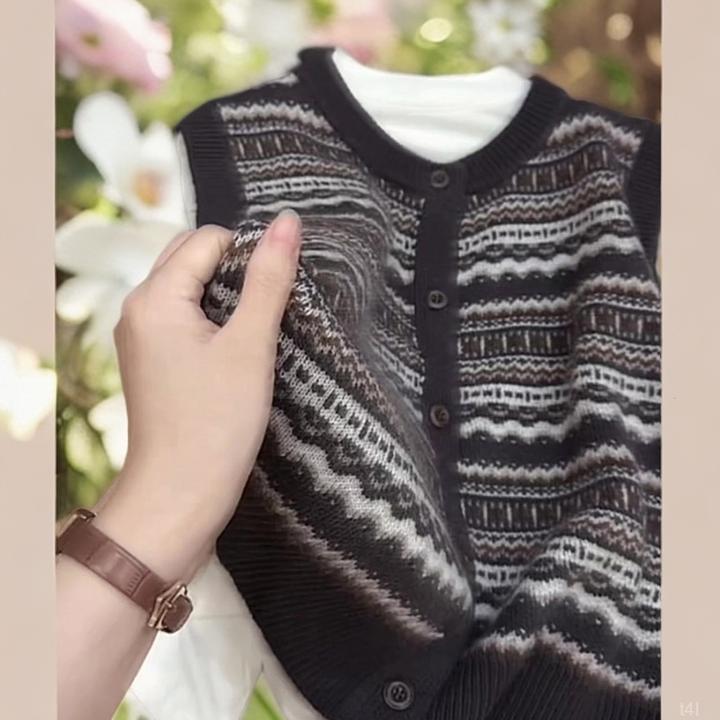 小众设计感提花栗子灰毛衣针织背心马甲叠穿2025秋冬新款别致上衣