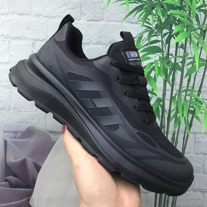 新款百搭休闲轻便男士运动鞋潮鞋男款时尚厚底舒适洋气休闲鞋经典