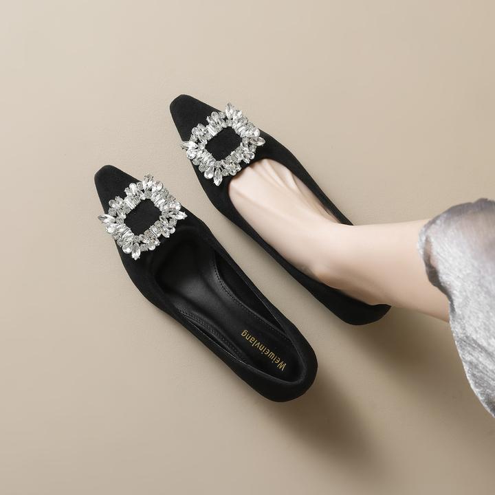 威威女郎 温柔尖头单鞋女仙女风2025新款水钻浅口豆豆鞋软底