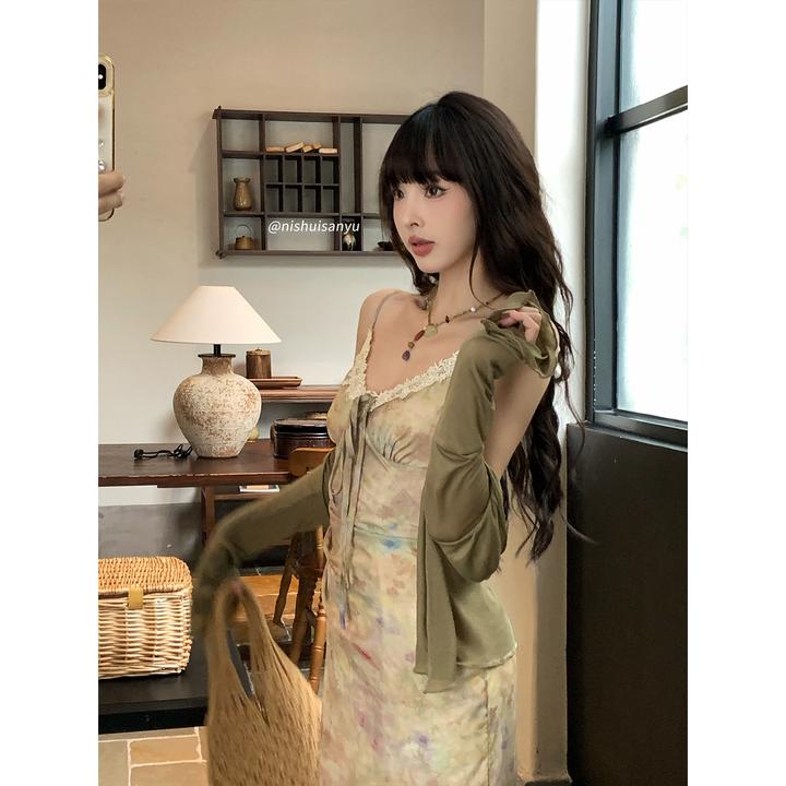 溺水三鱼【花信风来】夏季气质印花V领花边蕾丝拼接显瘦吊带连衣裙