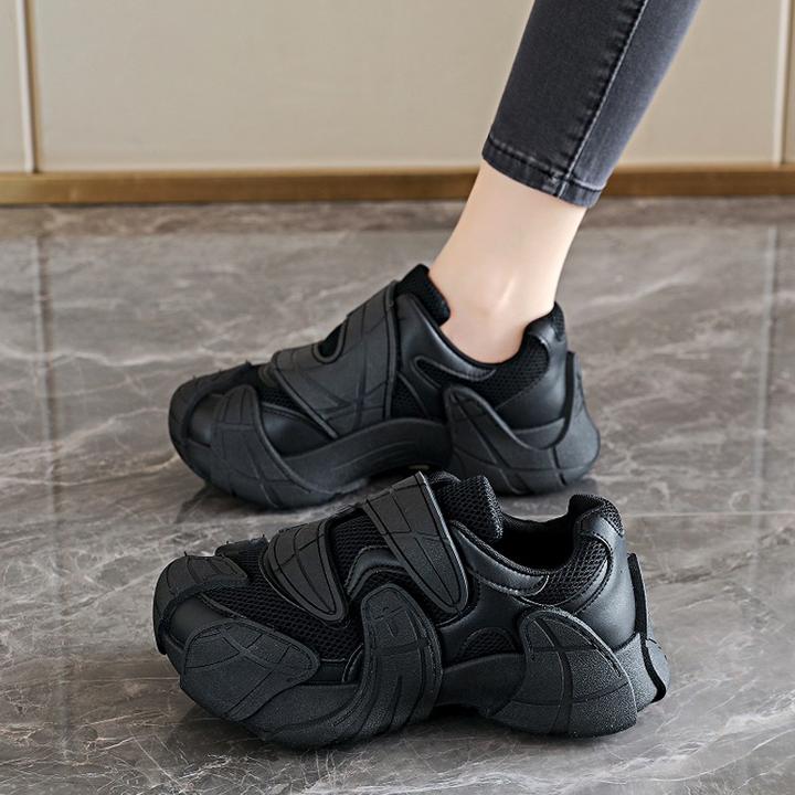 黑色鞋子女2025新款秋季透气网面运动鞋轻便厚底老爹鞋不累脚旅游