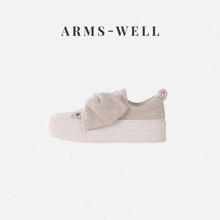 ARMS WELL王囡囡 米白色蝴蝶结魔术贴休闲鞋（跟高：5cm）S115